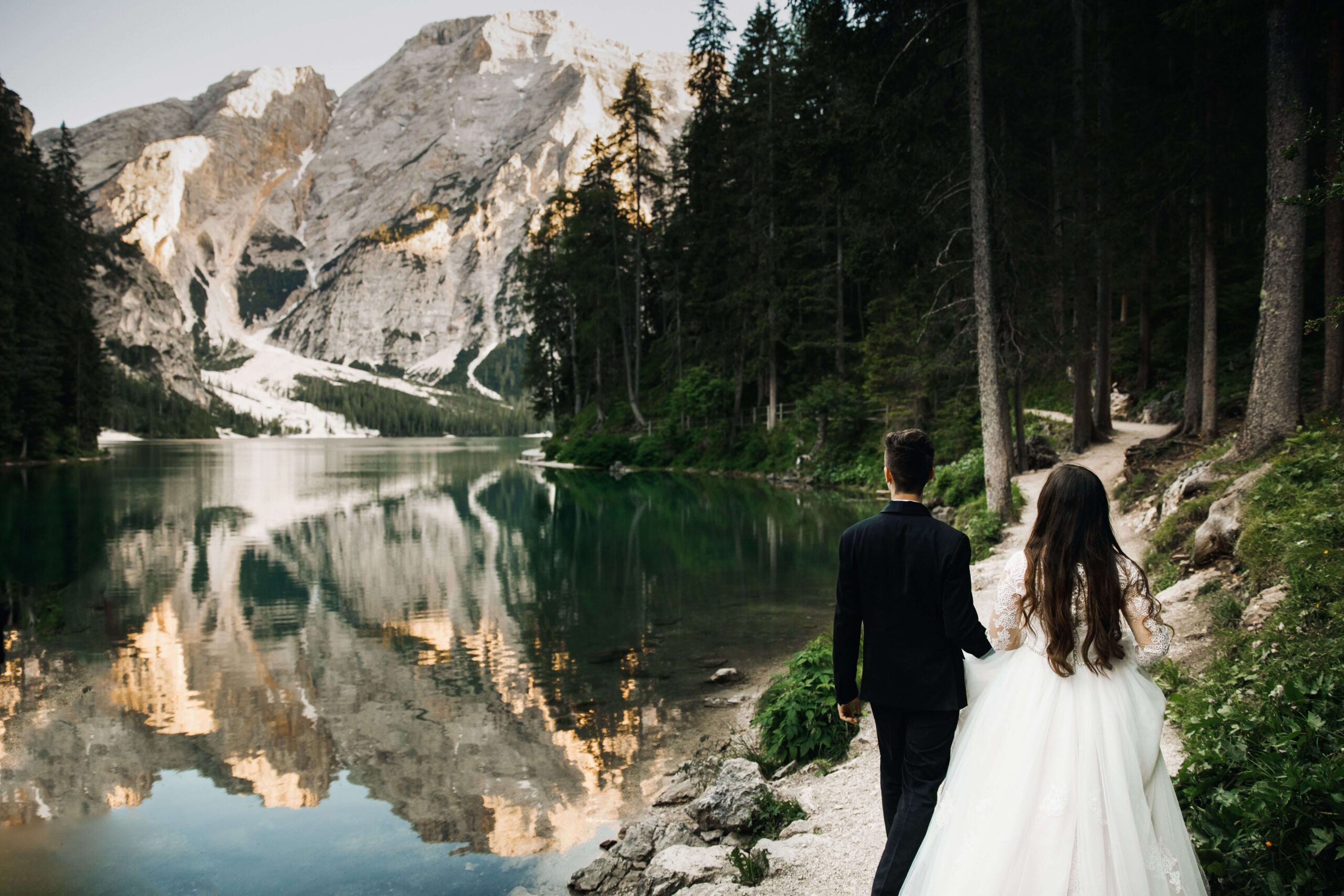 17 Best Destination Wedding Locations on a Budget